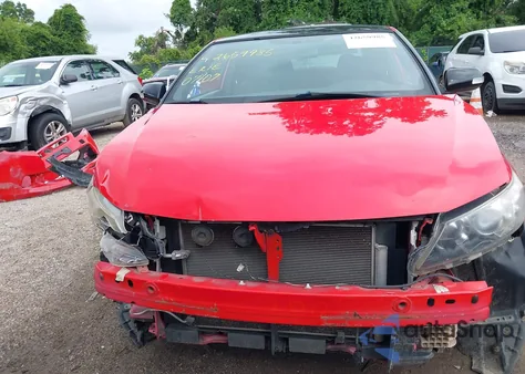 2013 Scion Tc Release Series 8.0 from USA, damaged, VIN JTKJF5C73D3052311